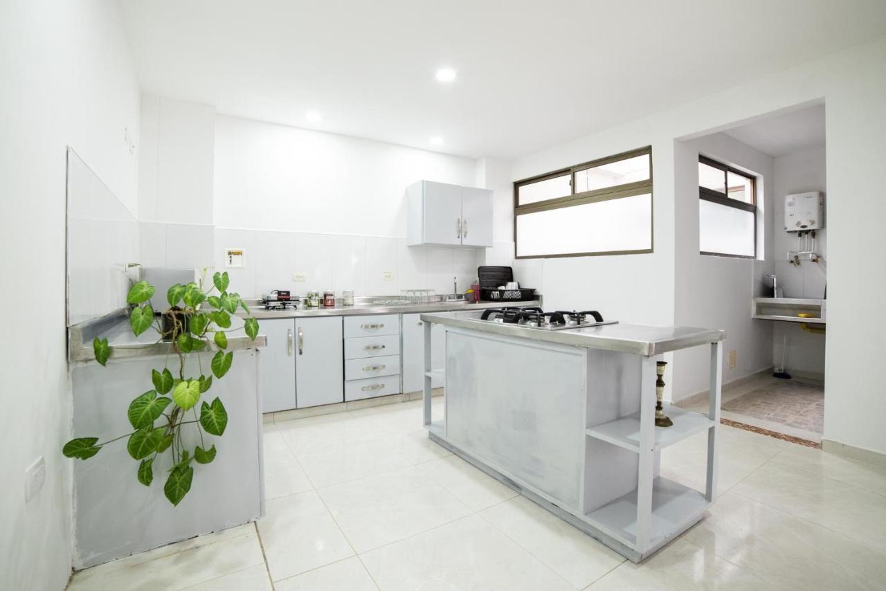 Tu Espacio Privado Encanto En E Habitación en casa particular Medellín
